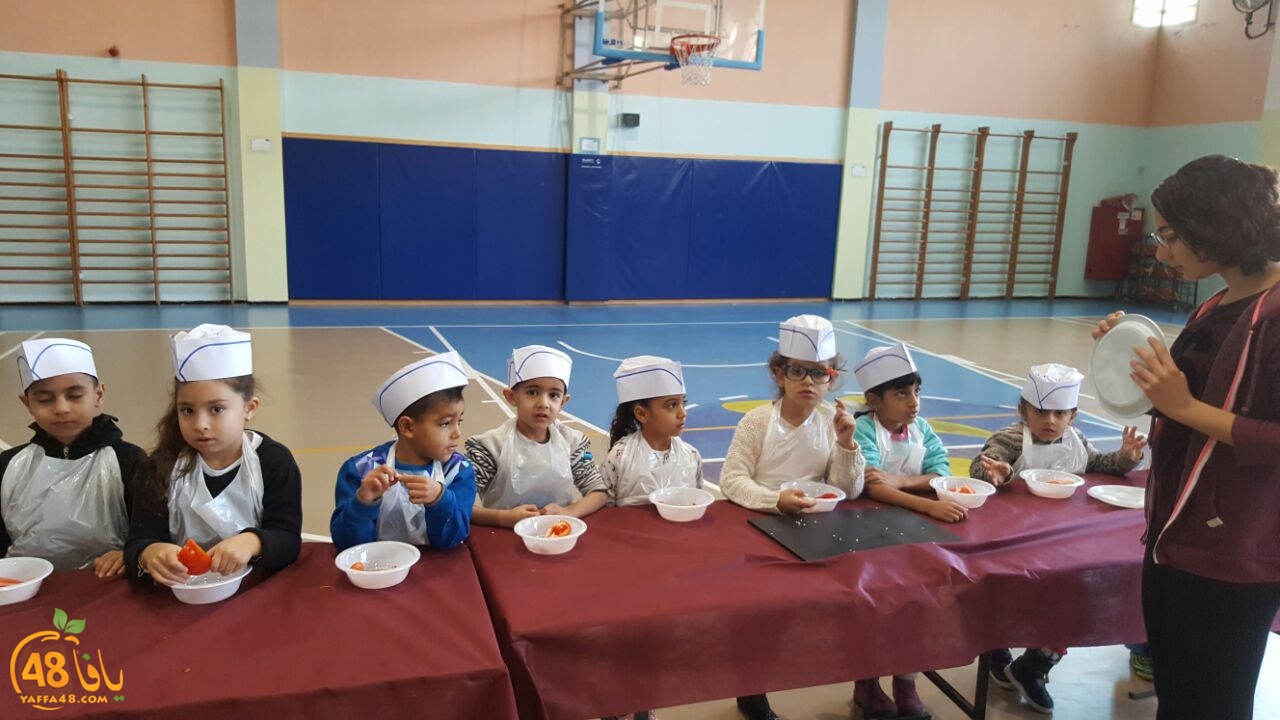 eating jamhriy yaffa (18).jpg